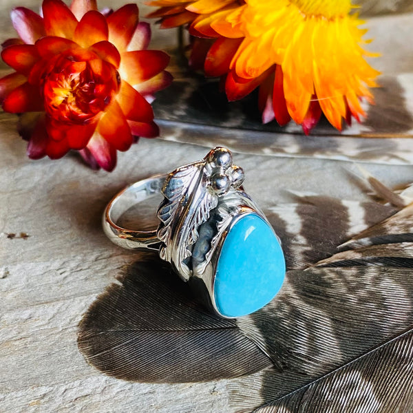 Floral Turquoise Ring // Size 6 // Navajo